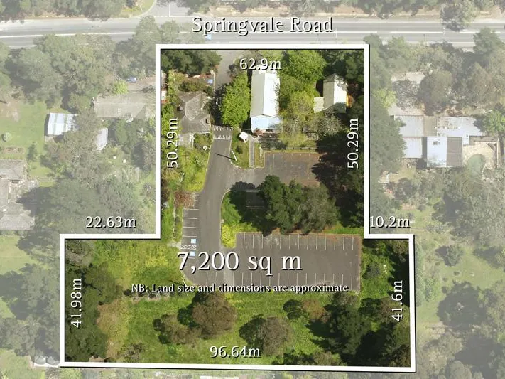 Fantastic mixed use land(7,200m2) with 3 buildings and 50+ carpark.  