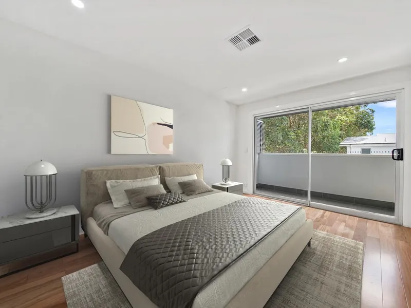 Immaculate brand-new townhouse in an exceptional location 