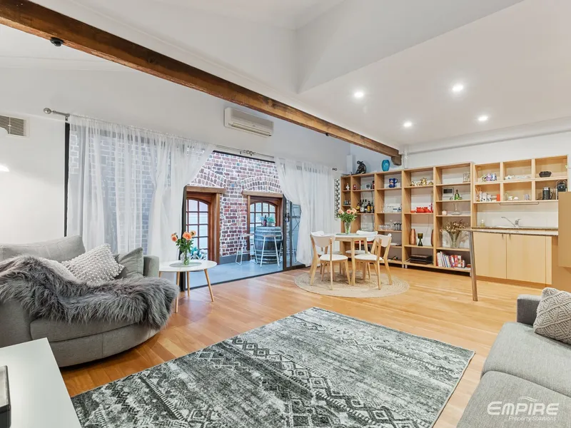 Contemporary Style Plus History on Pakenham!