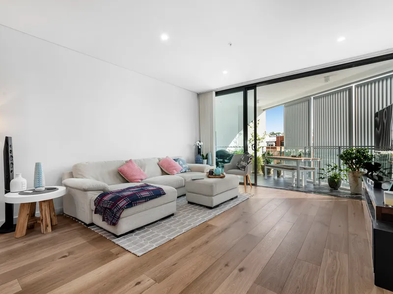 Space, Light and Lifestyle In a Boutique Security Building