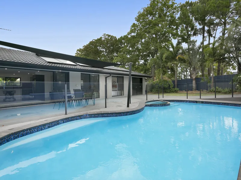 Spacious Family Home in Sought After Position