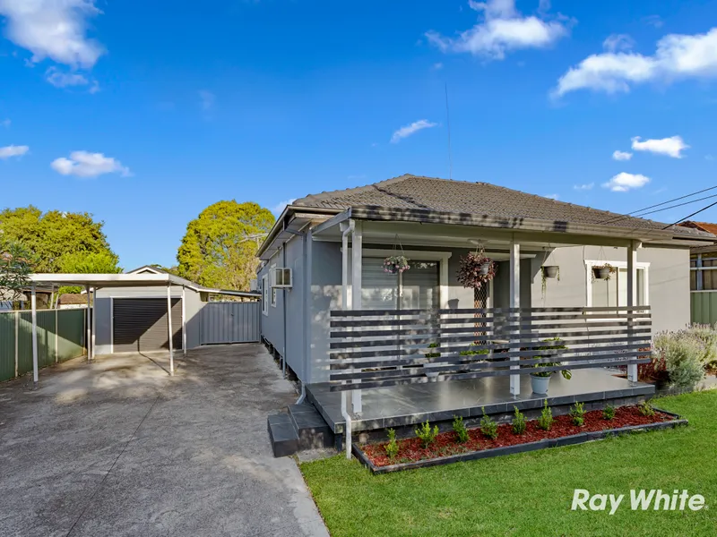 AUCTION ! MUST BE SOLD UNDER THE HAMMER