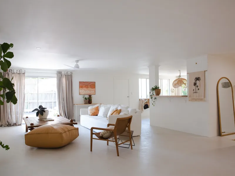 Furnished Beachside Home - Pets Considered