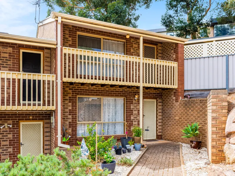 Impressive townhouse in central location!