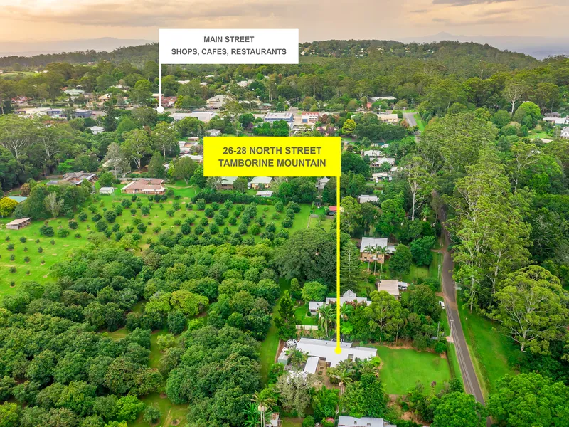 Immaculate family entertainer on 2,268m2 in a pristine location!