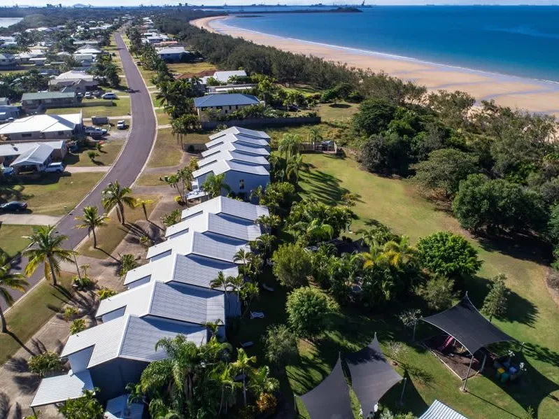 BEACHFRONT UNIT IN RESORT COMPLEX:
