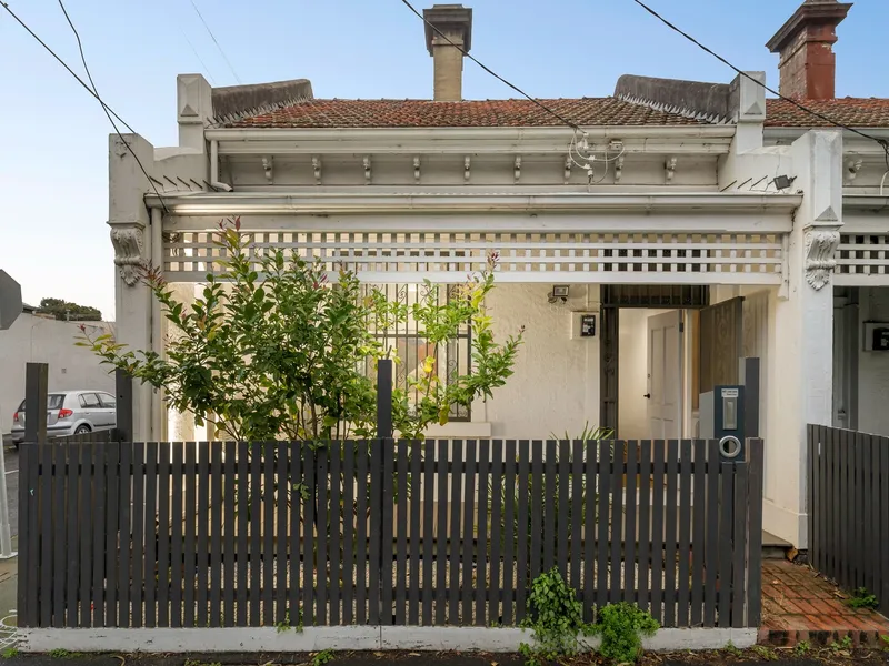 Victorian Charm Meets Contemporary Appeal in a Convenient Inner-City Location