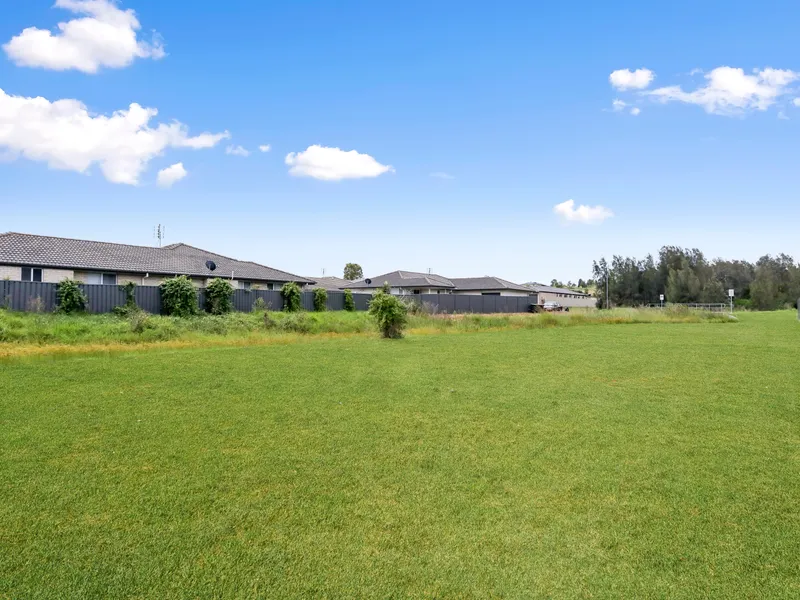 Registered 1043sqm Block