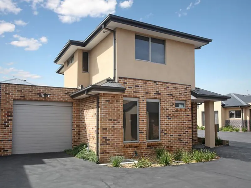 3 Bedroom Luxury Townhouse