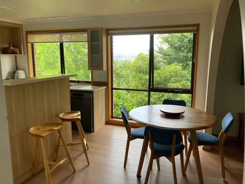 Delightful Spacious 3brm Townhouse