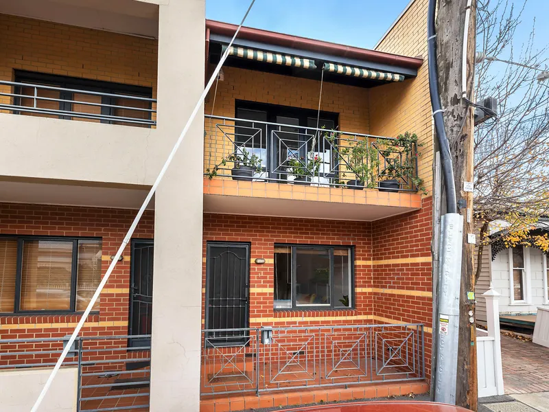 Period-Inspiration, Contemporary Style and City Skyline Views