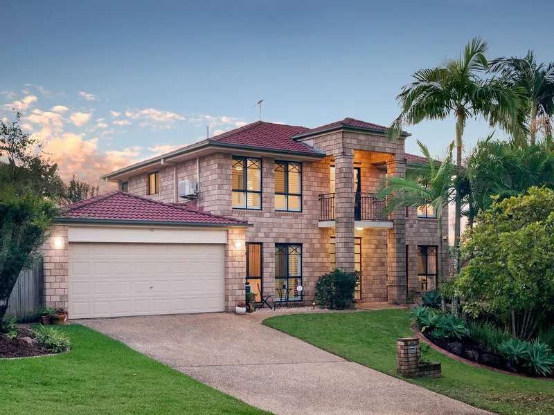 Elevated, Private Position In The Mansfield High Catchment