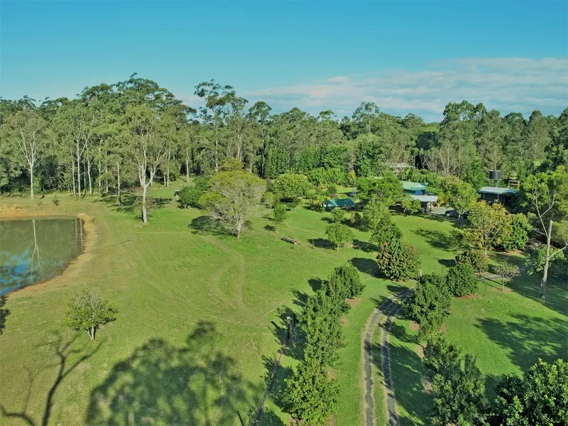 A Private Oasis- Majestic 11.4 acre Retreat