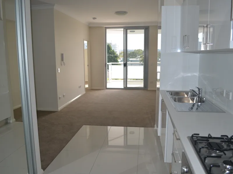 Quick Sale ! Stunning one bedroom unit available ! 