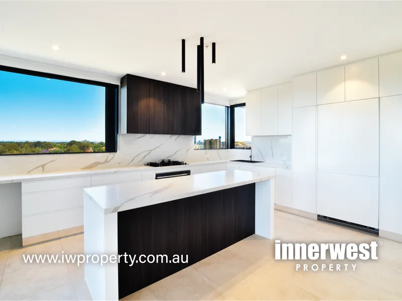 BRAND NEW ||| SKYHOME, THE ENTERTAINERS HAVEN