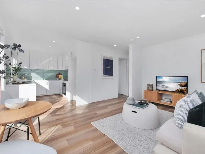 Elevated North East apartment with fully renovated interiors