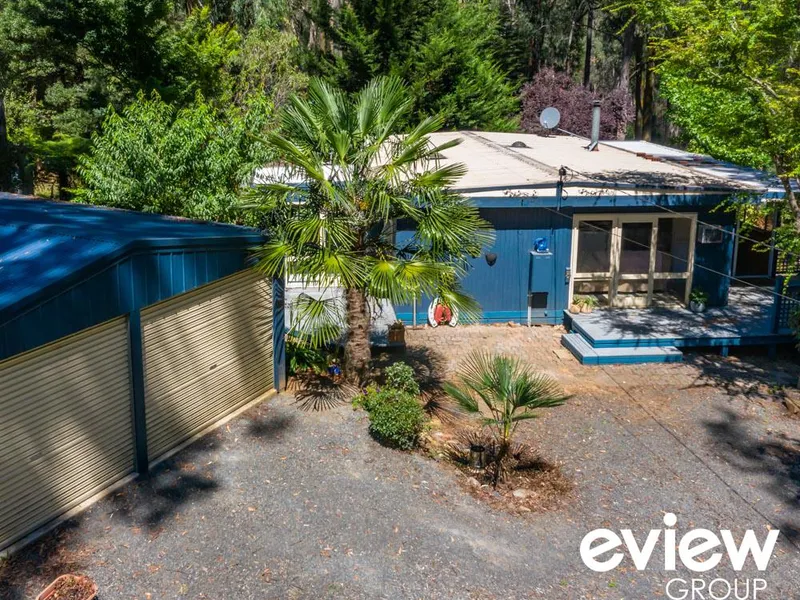 Your own private Getaway in the Mountain Bike Mecca of Victoria.