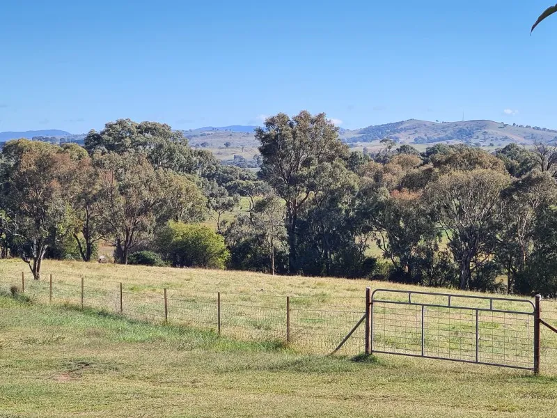 Lovely 5 Bedroom, 2 Bathroom Home on 6.27ha. with Fantastic Rural Views