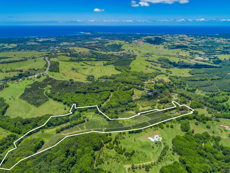 Hinterland Heaven - Lifestyle Acreage in Prime Bangalow Location