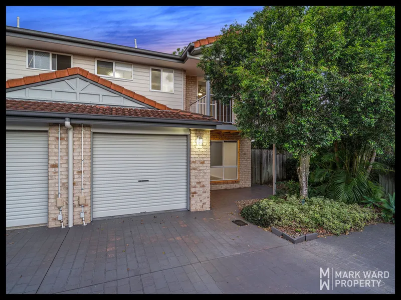 SUPERB TOWNHOUSE IN SOUGHT AFTER SALISBURY GARDENS