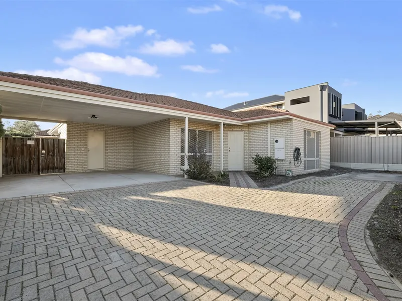 MODERN LARGE FAMILY HOME IN A PERFECT LOCATION