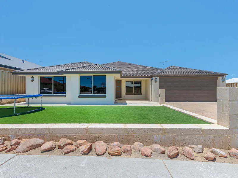 ~ THE ULTIMATE FAMILY ENTERTAINER ~