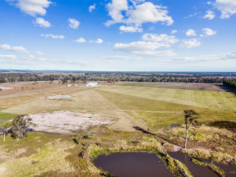 285 Acres, with large water allocation - Suitable for macadamias