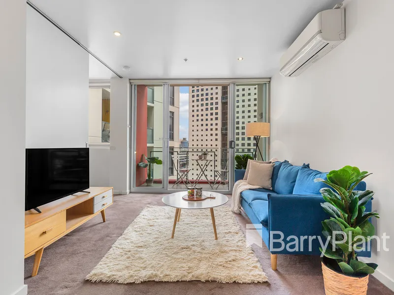 Make it Your Own,  An Ideal City Fringe Residence Awaits