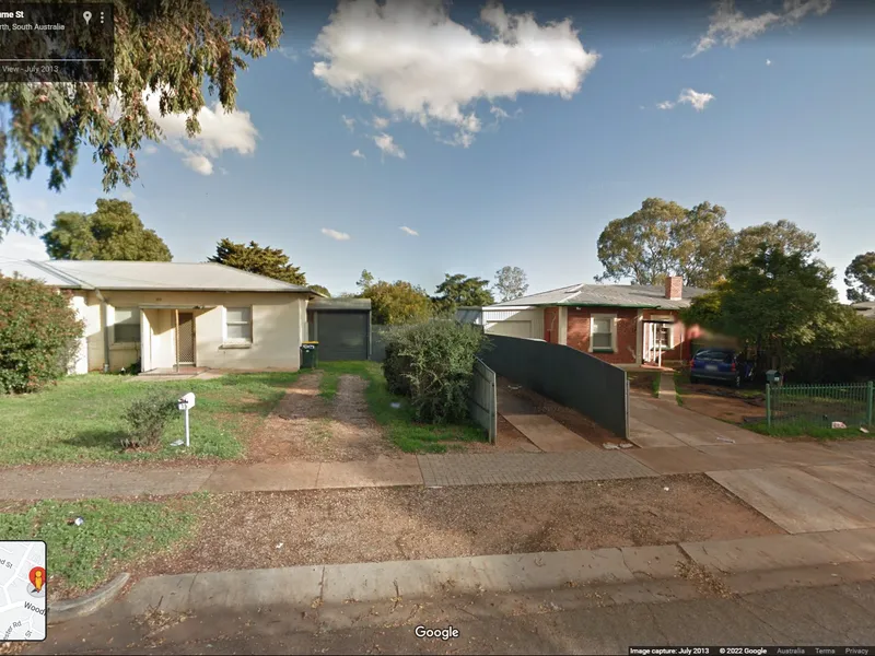 Freshly painted, 2 Bedroom, Semi-detached property