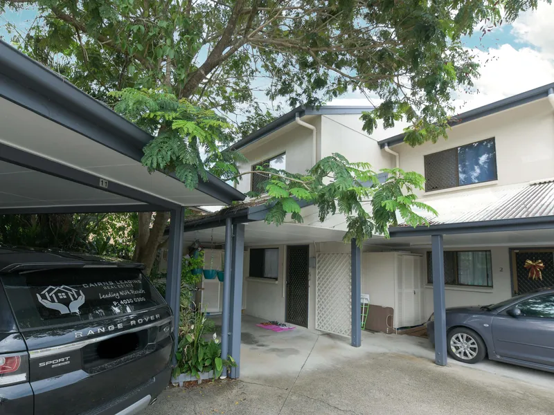 FANTASTIC INVESTMENT ON CITY FRINGE - PRICED TO SELL