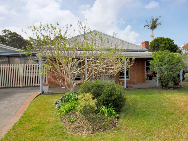 Executive Living in the Heart Of Callala