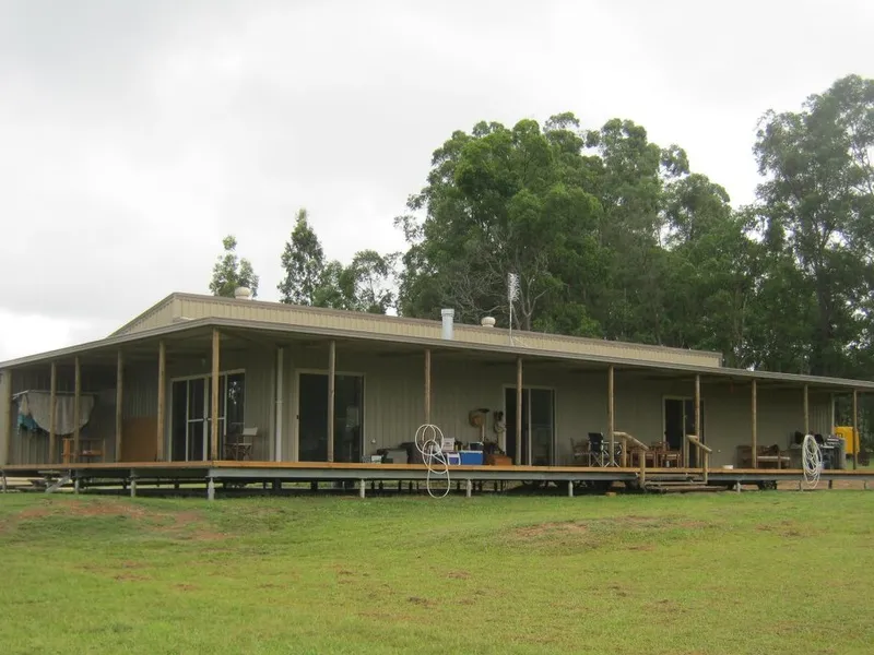 OFF-GRID RURAL RETREAT