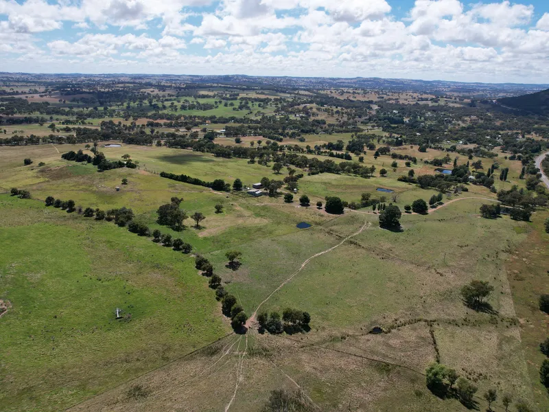 Rural Lifestyle in Superb Location
