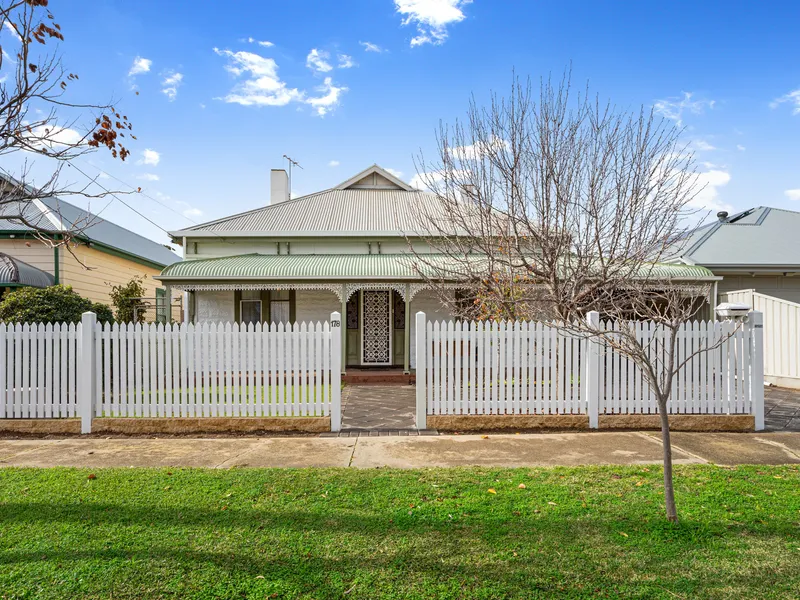 Timeless Character - Park Setting