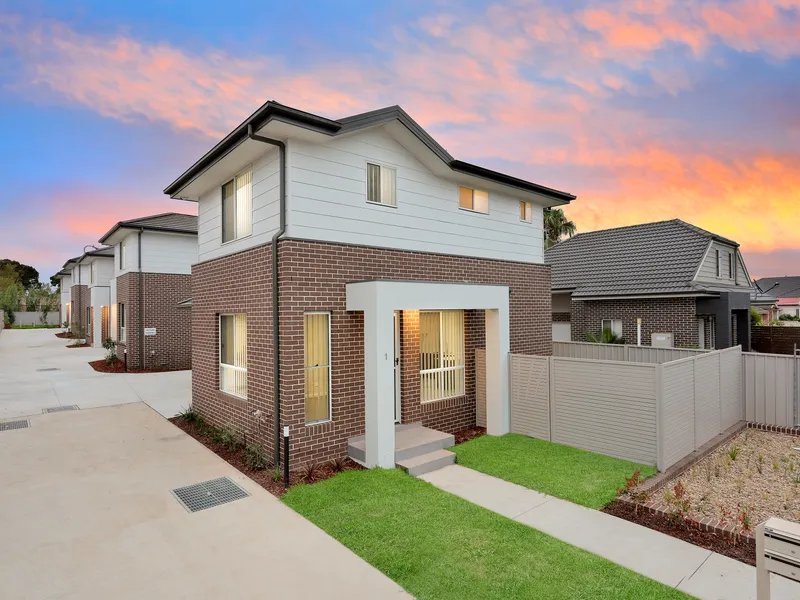 Near New- 4 Bedroom located in the heart of Kingswood