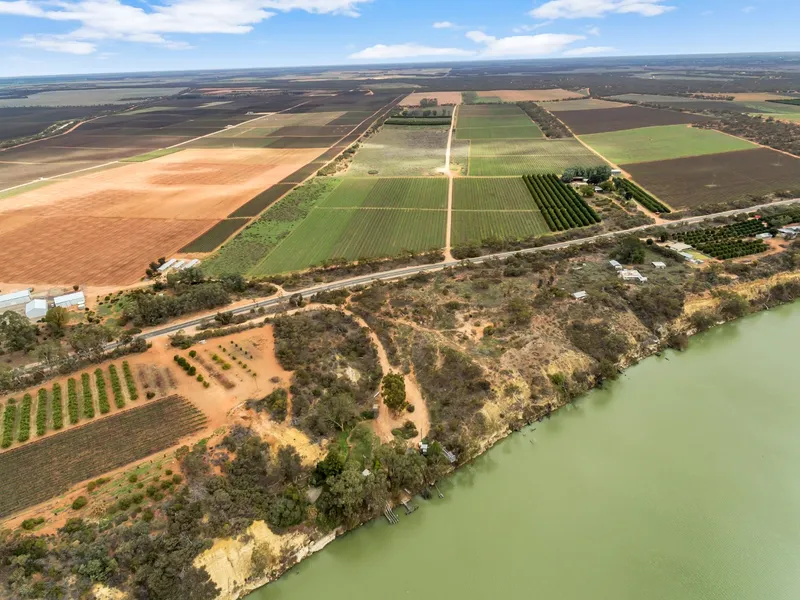 A rare Riverland opportunity, Oxford Landing & Hogwash