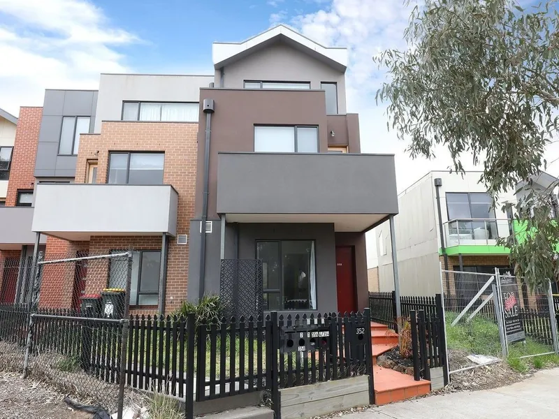 CLOSE TO ALL AMENITIES!