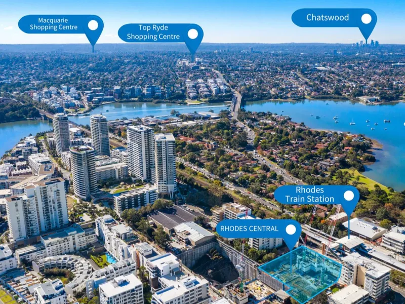 LEVEL 7 WITH UNBEATABLE  VIEWS!