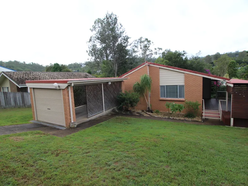 FULLY FENCED, ONE LEVEL LIVING IN THE GAP