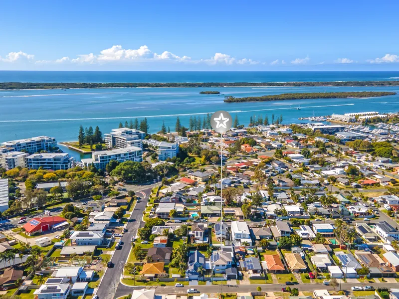 Family Entertaining Paradise - Sought After Position