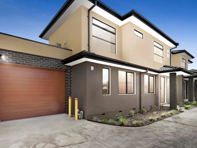 Brand New Designer living metres from the beach