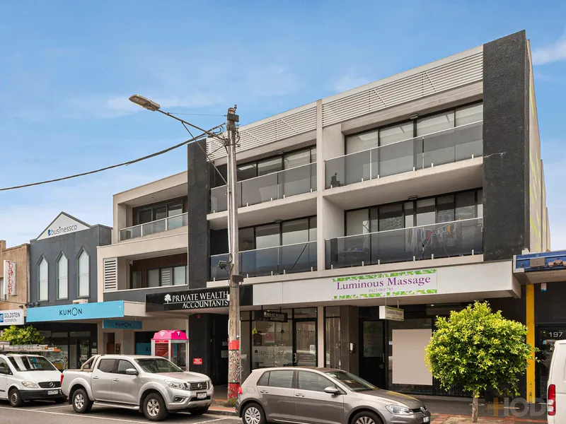 Live The Lifestyle Or Invest In It