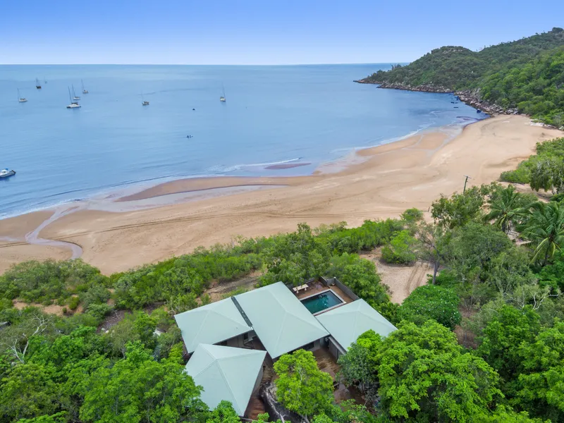 Living the Life of Island Luxury!