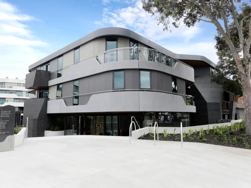 Brand New Luxury Residence In Central Location – Complex Features Pool, Gym And Much More!