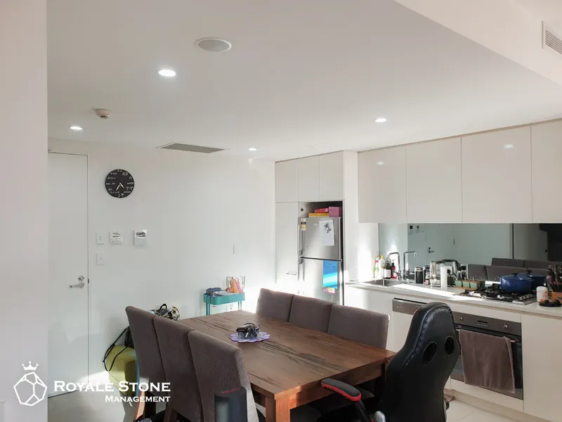1 Bedroom 1 Car Space with Abundant Natural Light