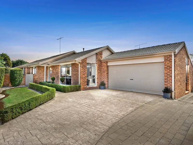 Perfect Family Home in Ideal Locale!