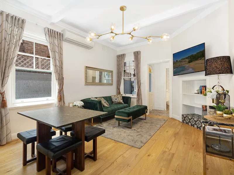 Beautifully renovated boutique apartment