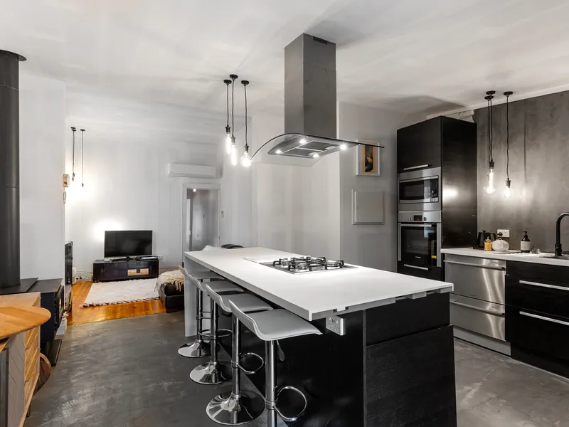 Two bedroom cottage with Studio