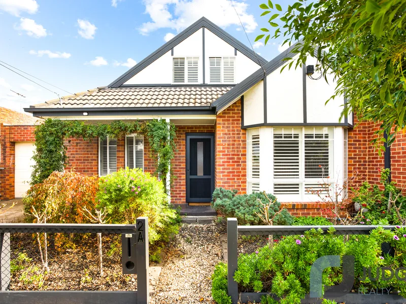 ENGLISH COTTAGE VIBES