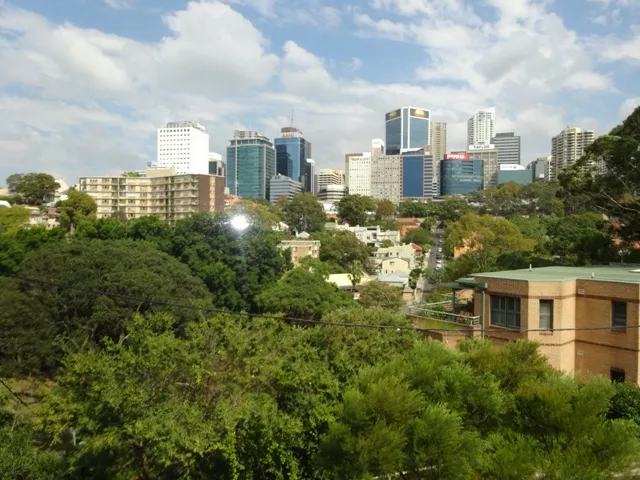 Fully Furnished 2 Bedroom Upper Duplex - Leafy Surrounds